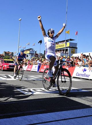 Pierrick Fédrigo (FDJ-BigMat) outsprinted Christian Vande Velde (Garmin-Sharp) to earn the fourth Tour de France stage win of his career.