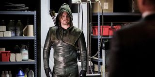 arrow the cw flashbacks season 5 oliver queen