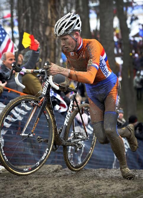 Mike Teunissen (Netherlands) on his way to winning