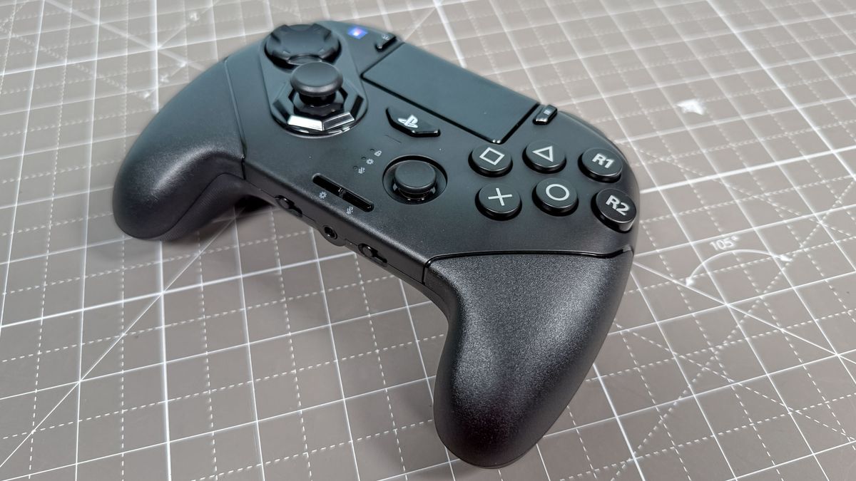 Hori Wireless Fighting Commander Octa Pro review | Tom's Guide