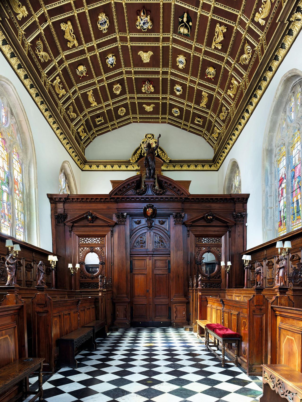 Fig 1: The chapel screen of ‘cedar’. Lincoln College, Oxford — photographed by Paul Highnam for Country Life