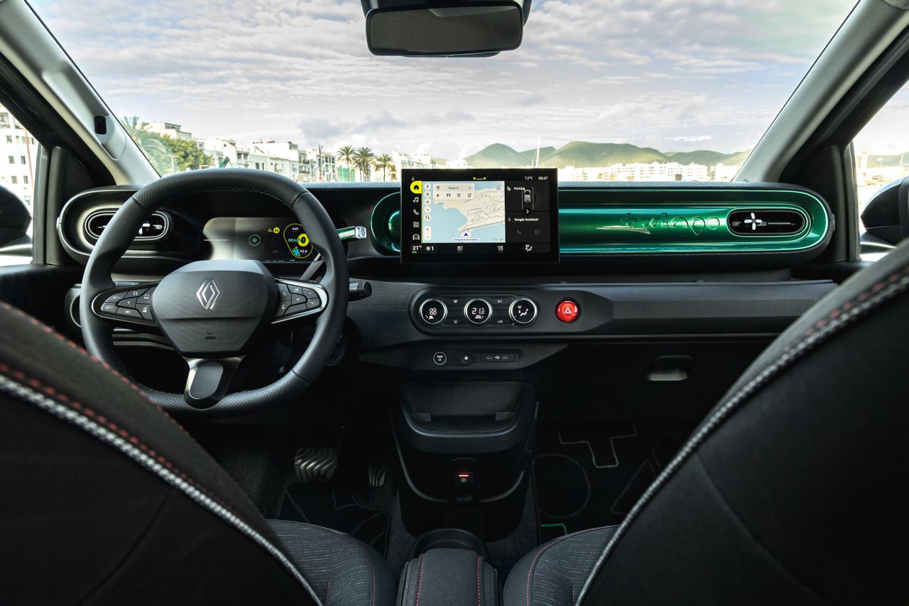 Interiors shots of the renault Twingo