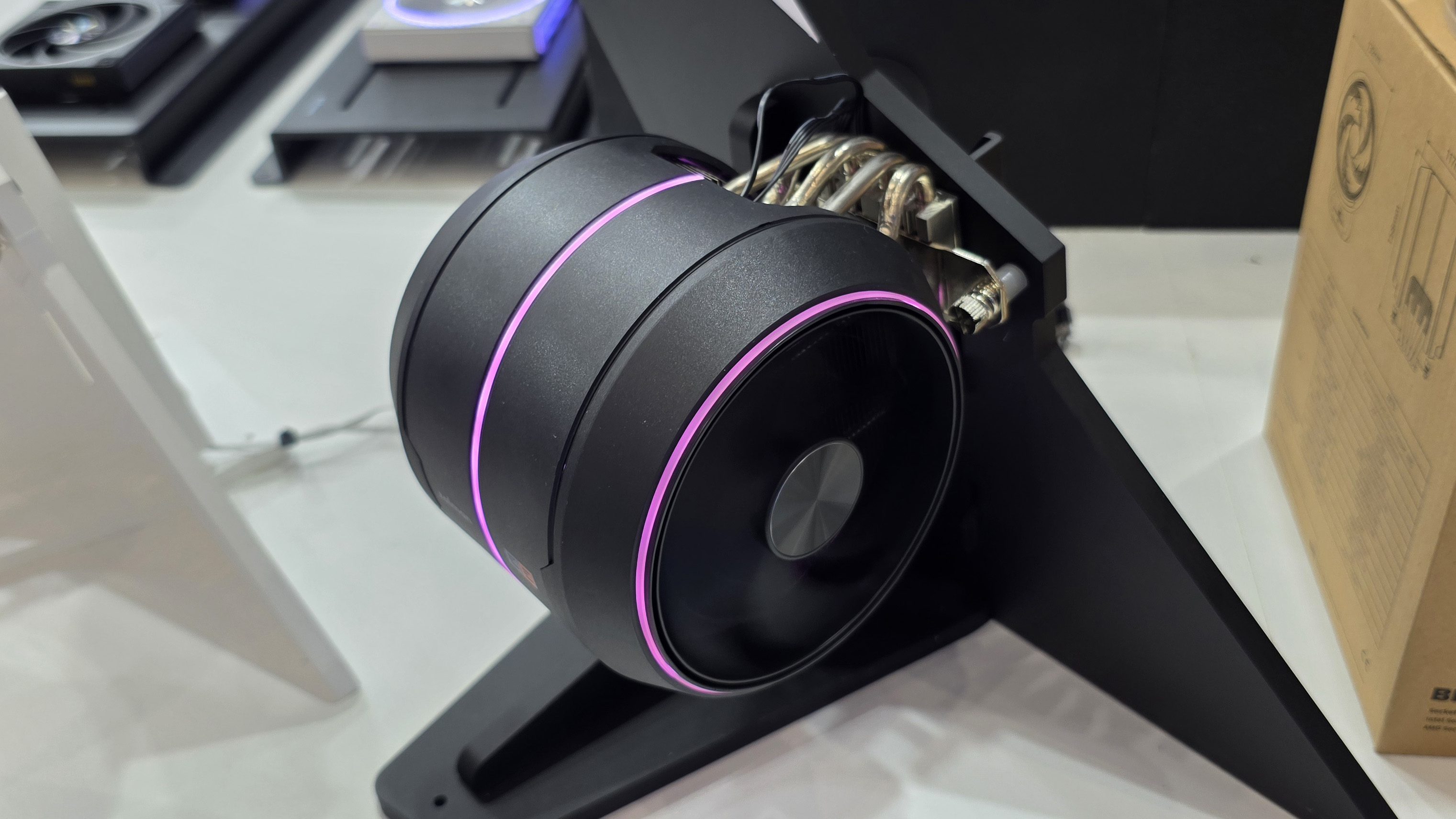 The Zalman ZET5 CPU air cooler