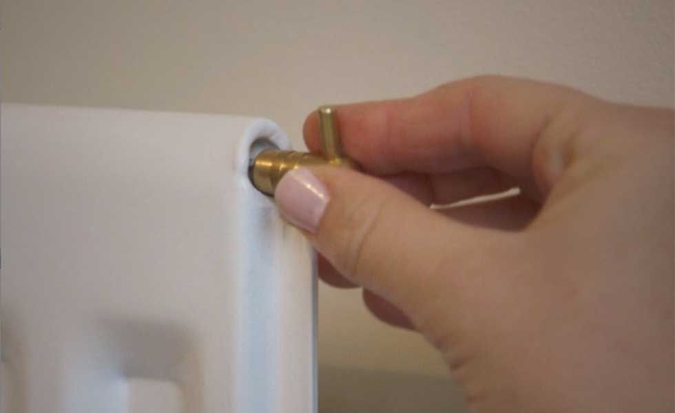 How To Bleed A Radiator In 5 Simple Steps Real Homes   HXxVUkRGJNpaFWCUUYr9ZZ 1280 80 