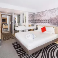 Novotel London ExcelDistance to Excel:Tripsdvisor rating: Novotel London ExcelDistance to Excel:Tripsdvisor rating: