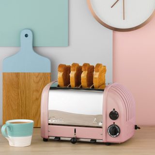 four slice toaster in pink petal