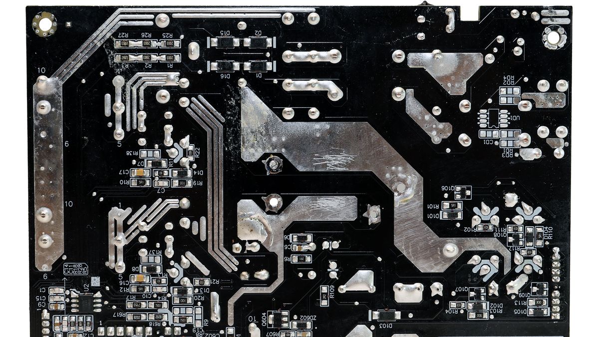 XPG Cybercore 1000