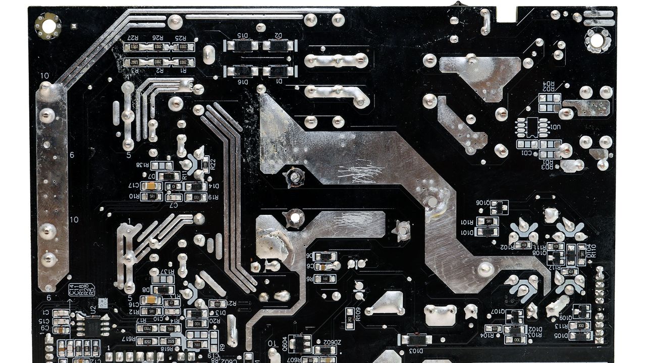 XPG Cybercore 1000