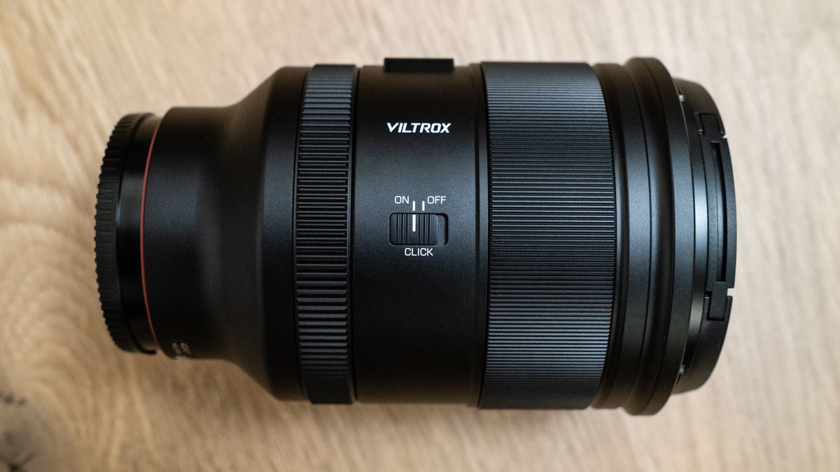 Viltrox AF 35mm f/1.2 LAB FE click switch for the Multi-Function Ring