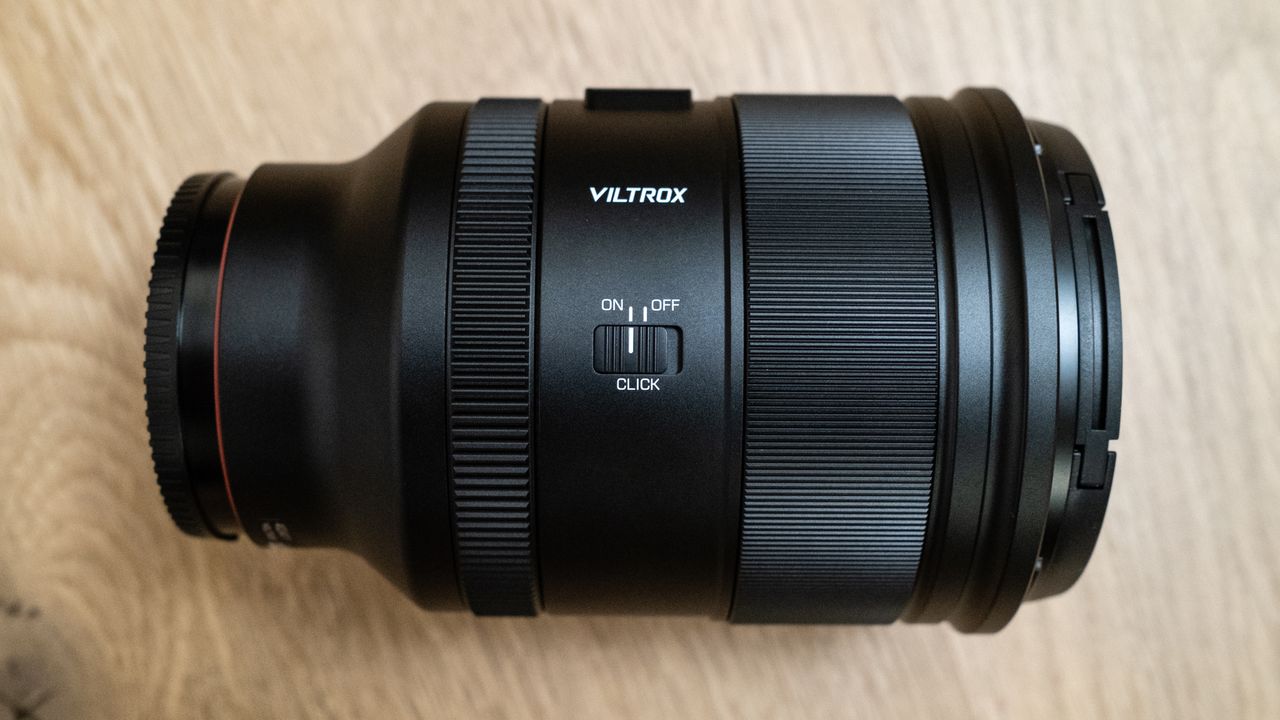 Viltrox AF 35mm f/1.2 LAB FE click switch for the Multi-Function Ring