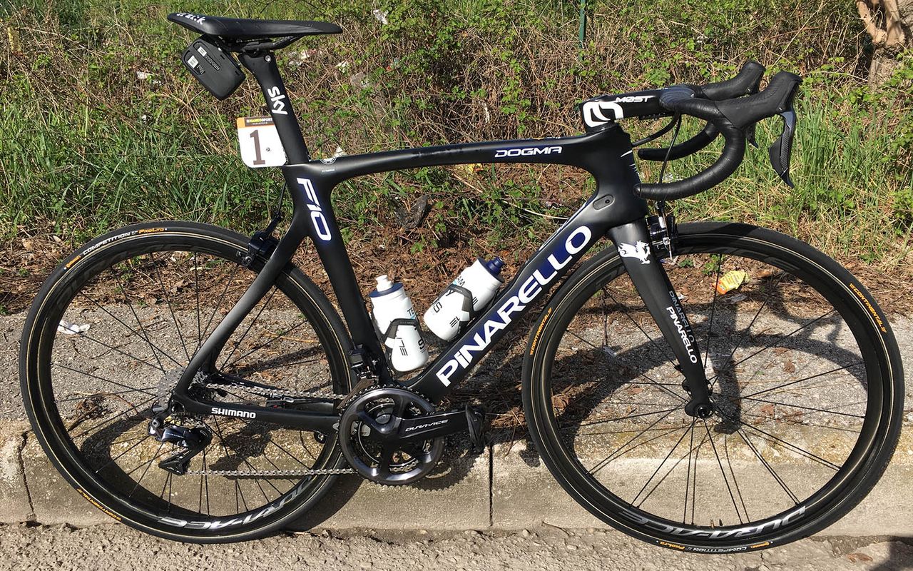 Geraint Thomas' custom-finished Pinarello Dogma F10