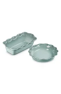 Le Creuset 2-Piece Heritage Stoneware Pie Dish & Loaf Pan Set