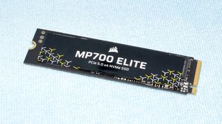 The Corsair MP700 Elite is one of the first retail SSDs built using Phison's E31T, the first real PCIe 5.0 controller that offers great performance with good power efficiency, all without requiring a heatsink.