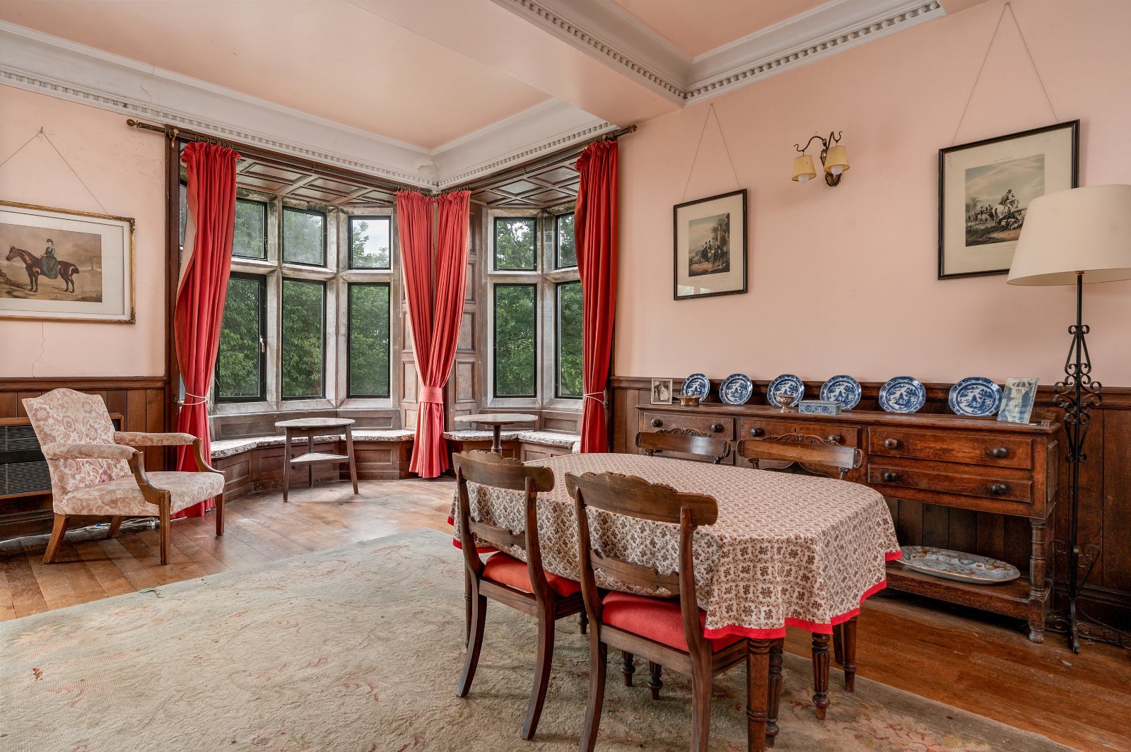 Cefnllysgwynne Estate Property for Sale