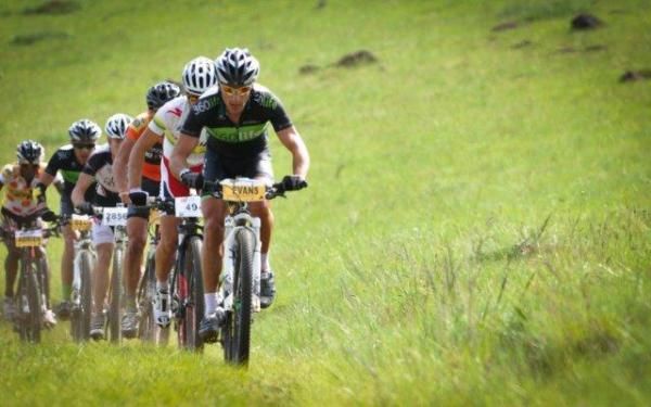 Kevin Evans sets the pace