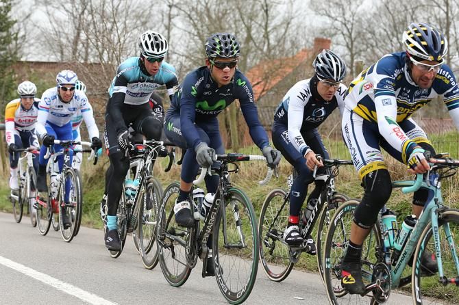 The lead group of three was caught by 10 chasers