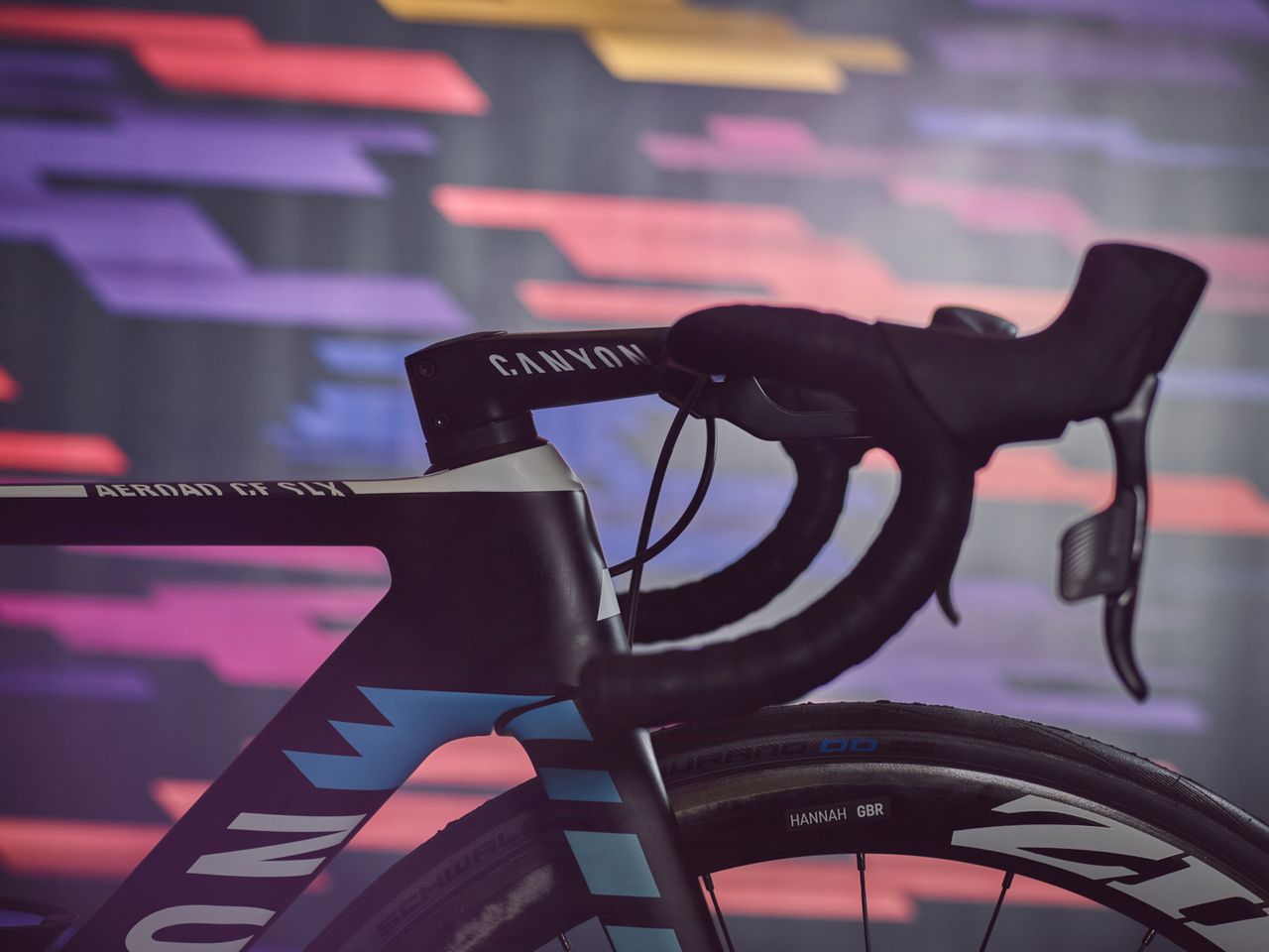 The Canyon-SRAM colours will again stand out in 2018