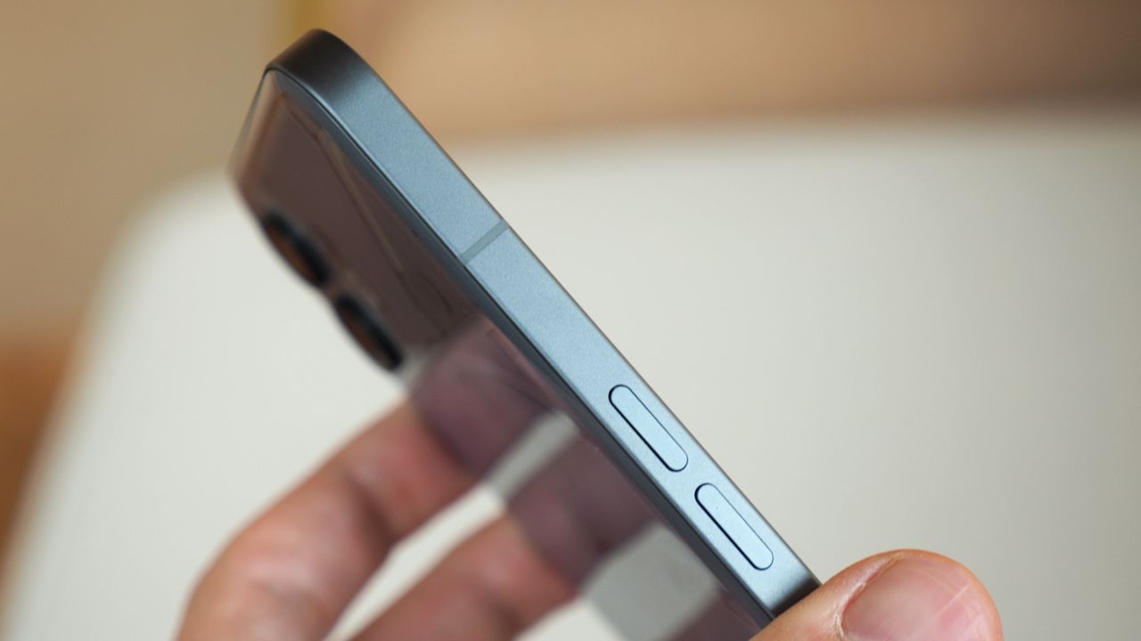 Nothing Phone (2) review