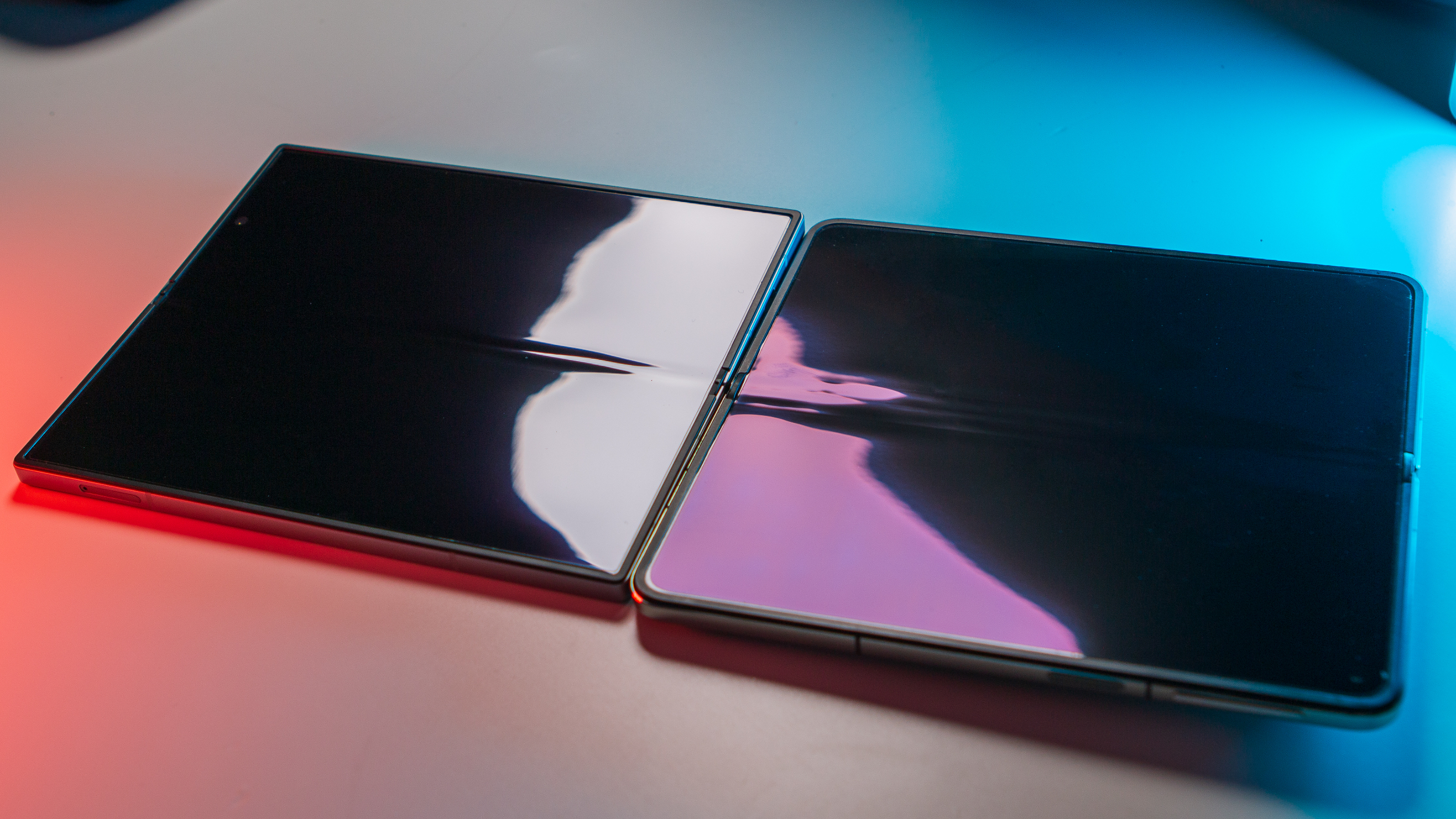 Samsung Galaxy Z Fold 6 and OnePlus Open Creep