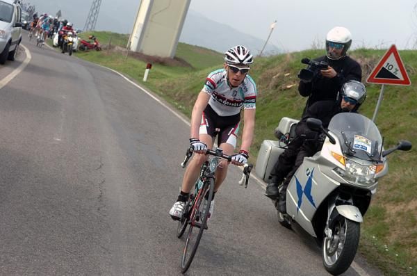 Riccardo Ricco' (Ceramica Flaminia) on the attack.
