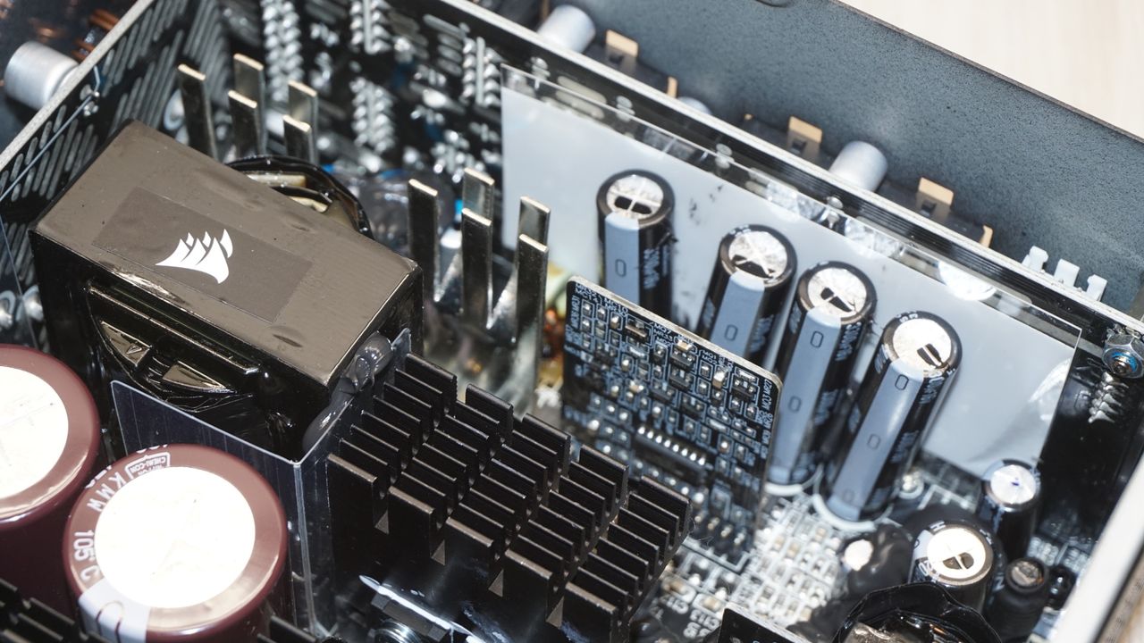 Corsair RM850x Shift 850W ATX 3.1