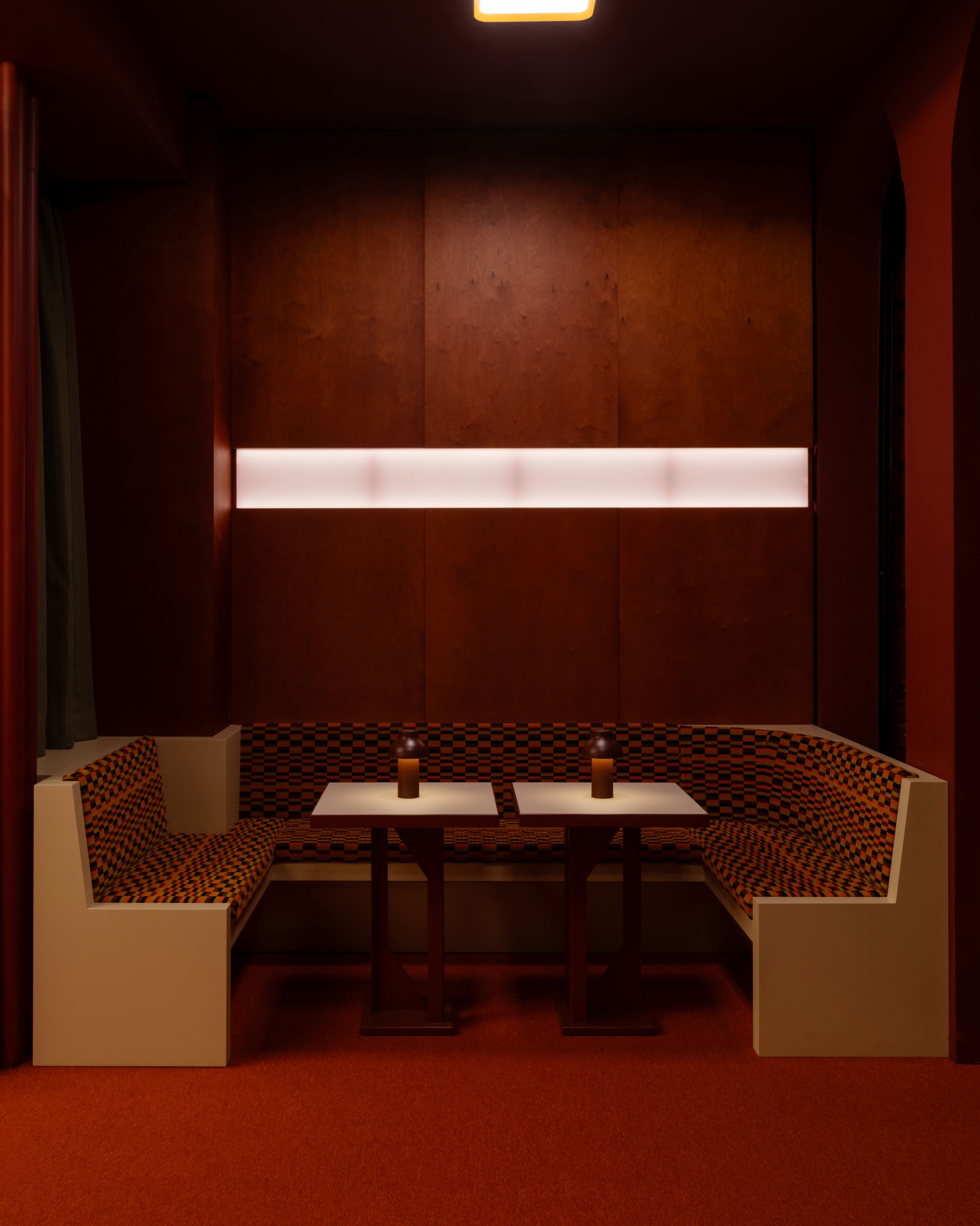 esthetic joy embassy belgrade bar review