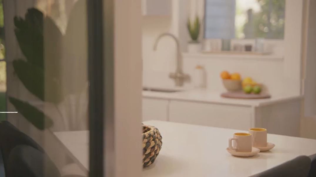 Harry and Yimica saved hundreds by going direct to the manufacturer for their quartz worktop