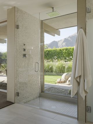 A shower that looks outdoors