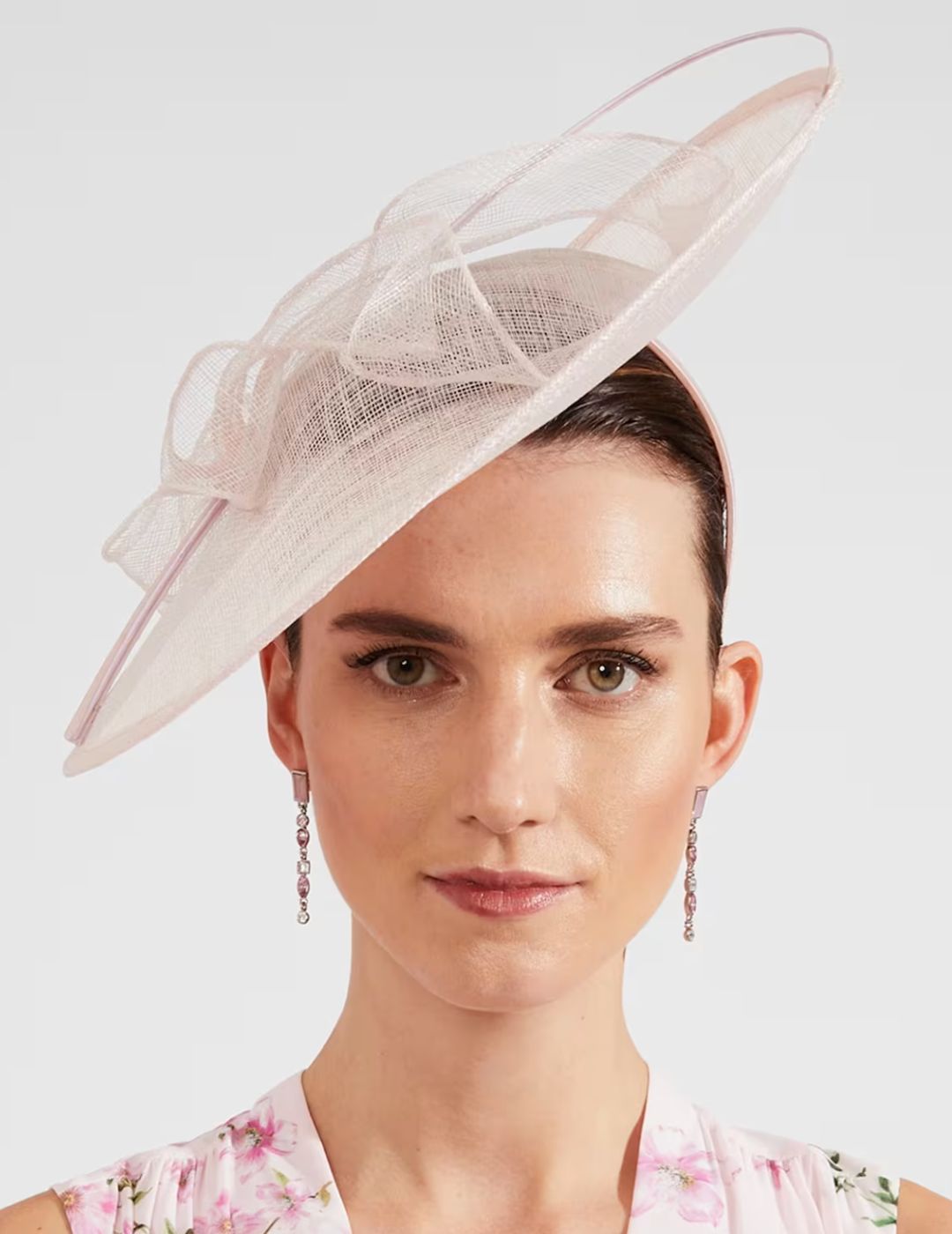 Image of light pink fascinator