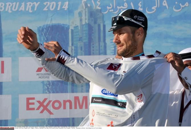 Tom Boonen claims his points classification jersey