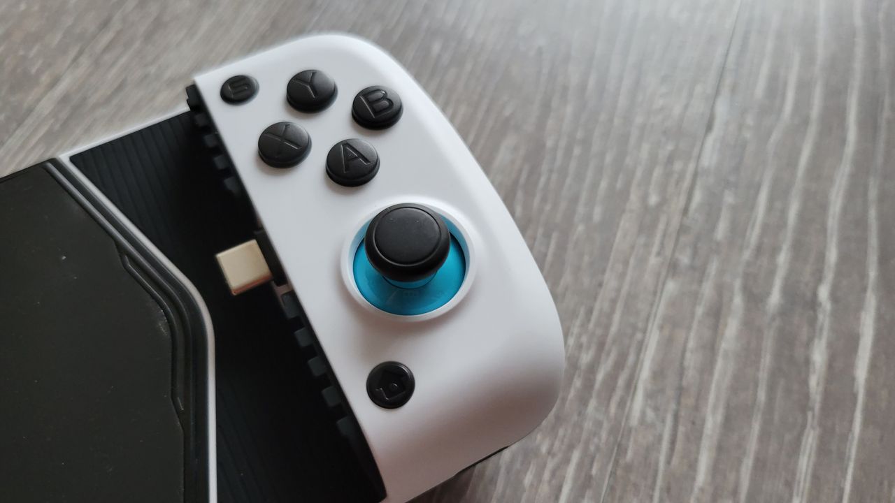 Gamesir X3 thumbstick no cover