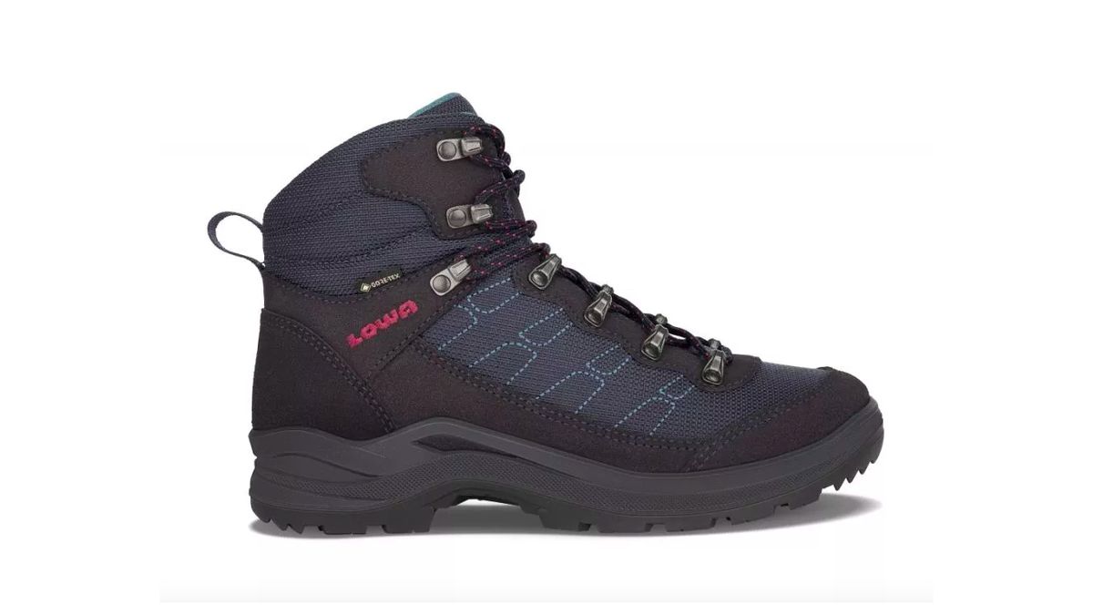 The best hiking boots 2022 for performance and comfort Advnture