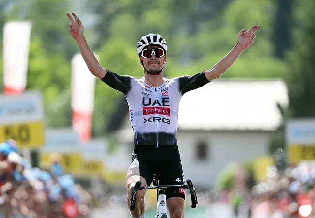 Joao Almeida vince a Piuro (fot: Tim de Waele/Getty Images)