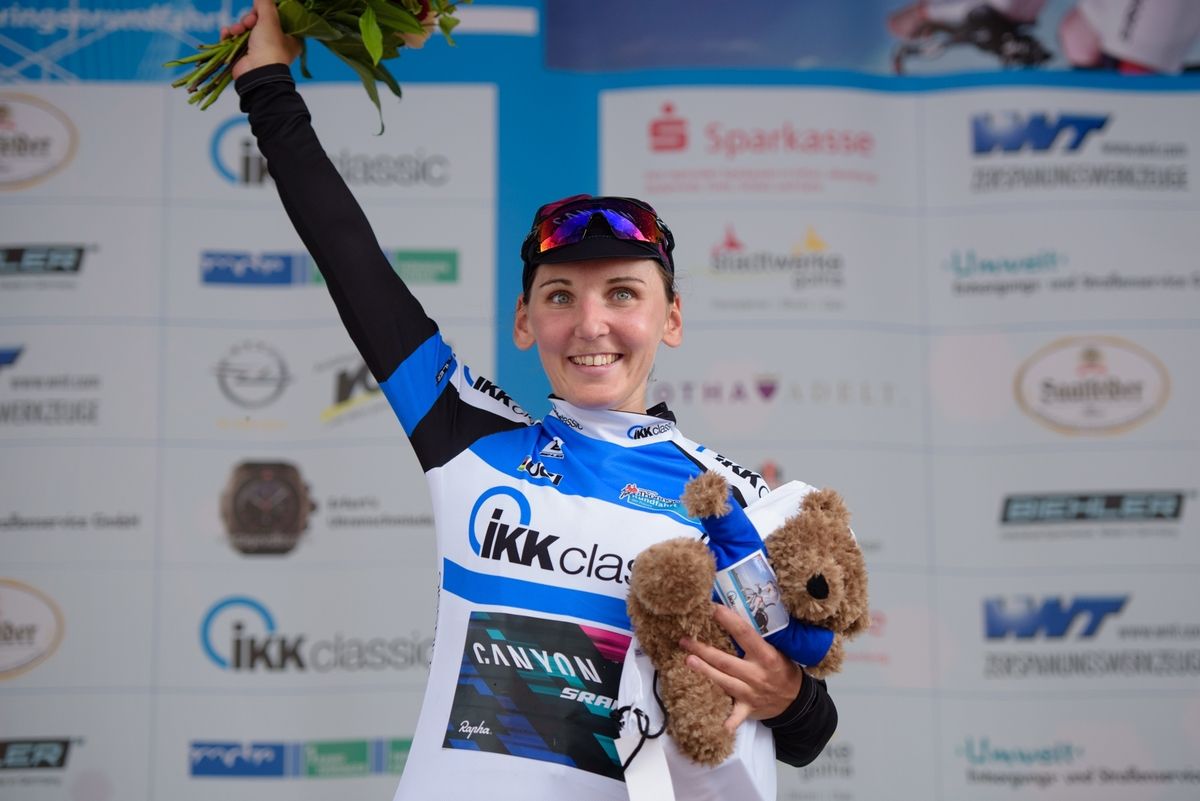 Lisa Brennauer (CANYON//SRAM Racing) extends her lead in the best placed German competition at Th&uuml;ringen Rundfarht 2016 - Stage 3