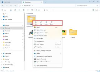 File Explorer context menu with labels