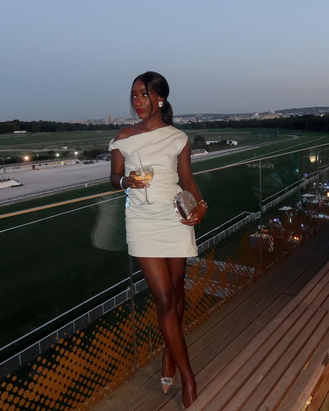 Minimalist NYE outfits