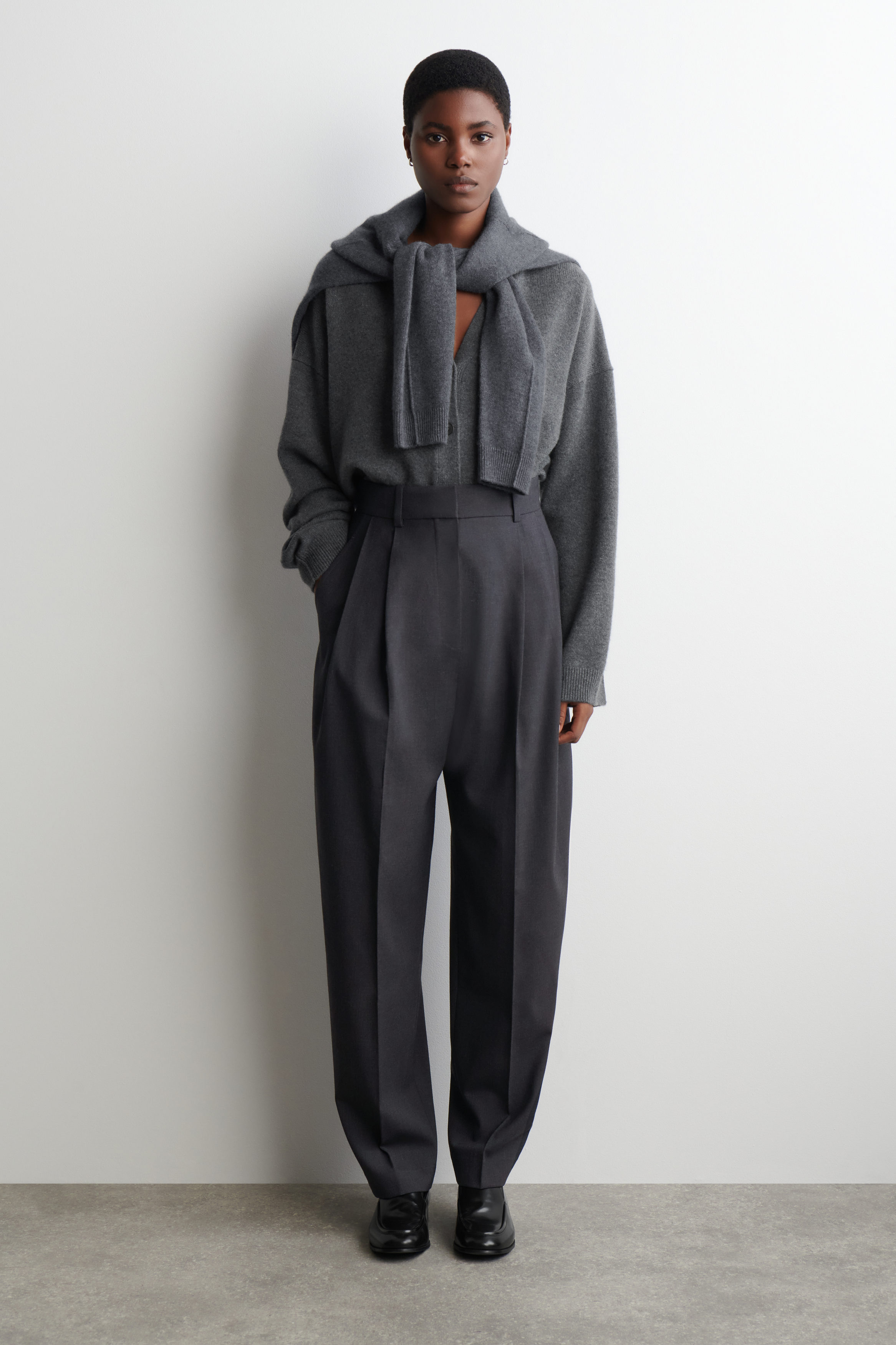 Pleated Wool-Blend Barrel-Leg Trousers