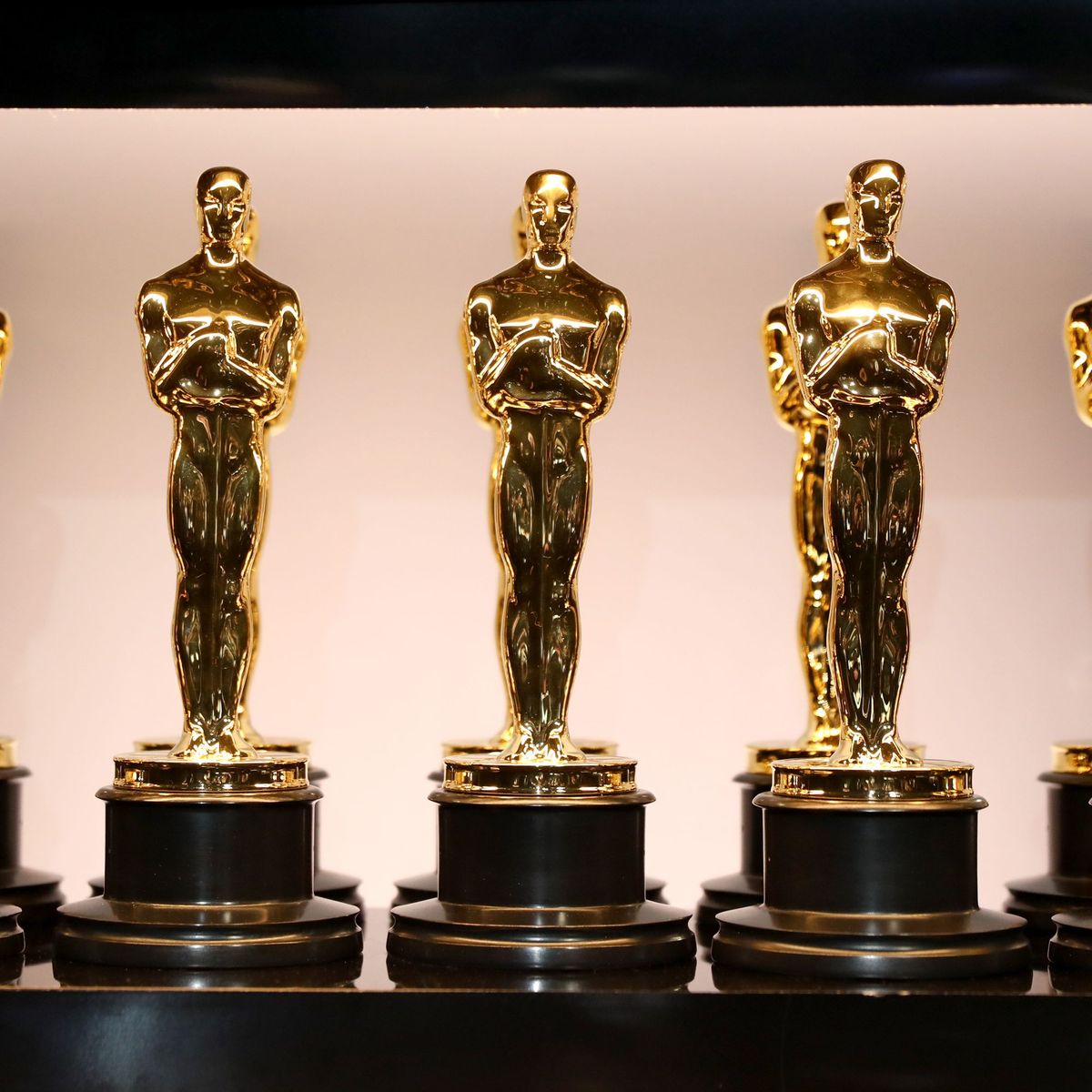 Why Isn't There an Oscars Host In 2019? Here's a Definitive Timeline ...