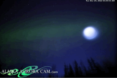 The orb streaks across the sky in a sped up video.