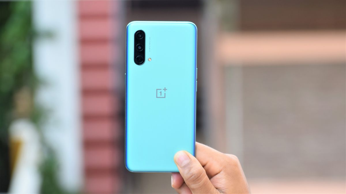 Best phones under Rs 25,000 in India for January 2022 | TechRadar