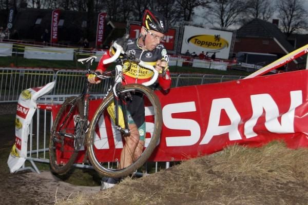 Nys on his way to win #50.