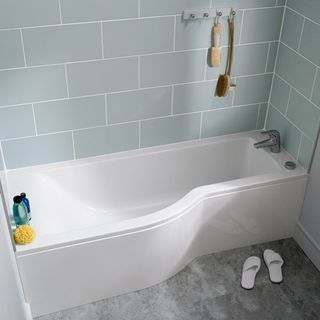 concept water-saving bath from ideal standard