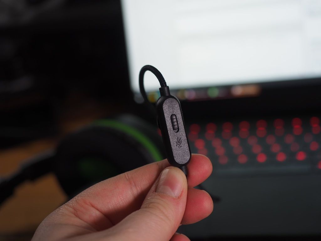 Snakebyte HeadSet X Pro review When mic echoes stop play Windows