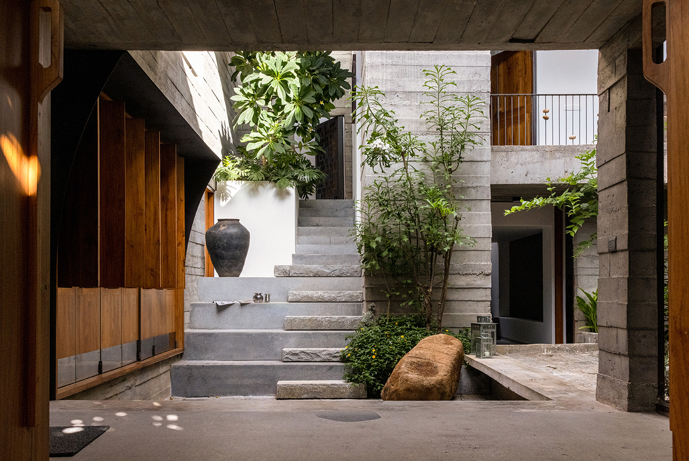 HOUSE OF MEMORIES by Studio Gravitas in collaboration with Eleemente &amp;amp; Bodh Design Group (Karnataka, India)