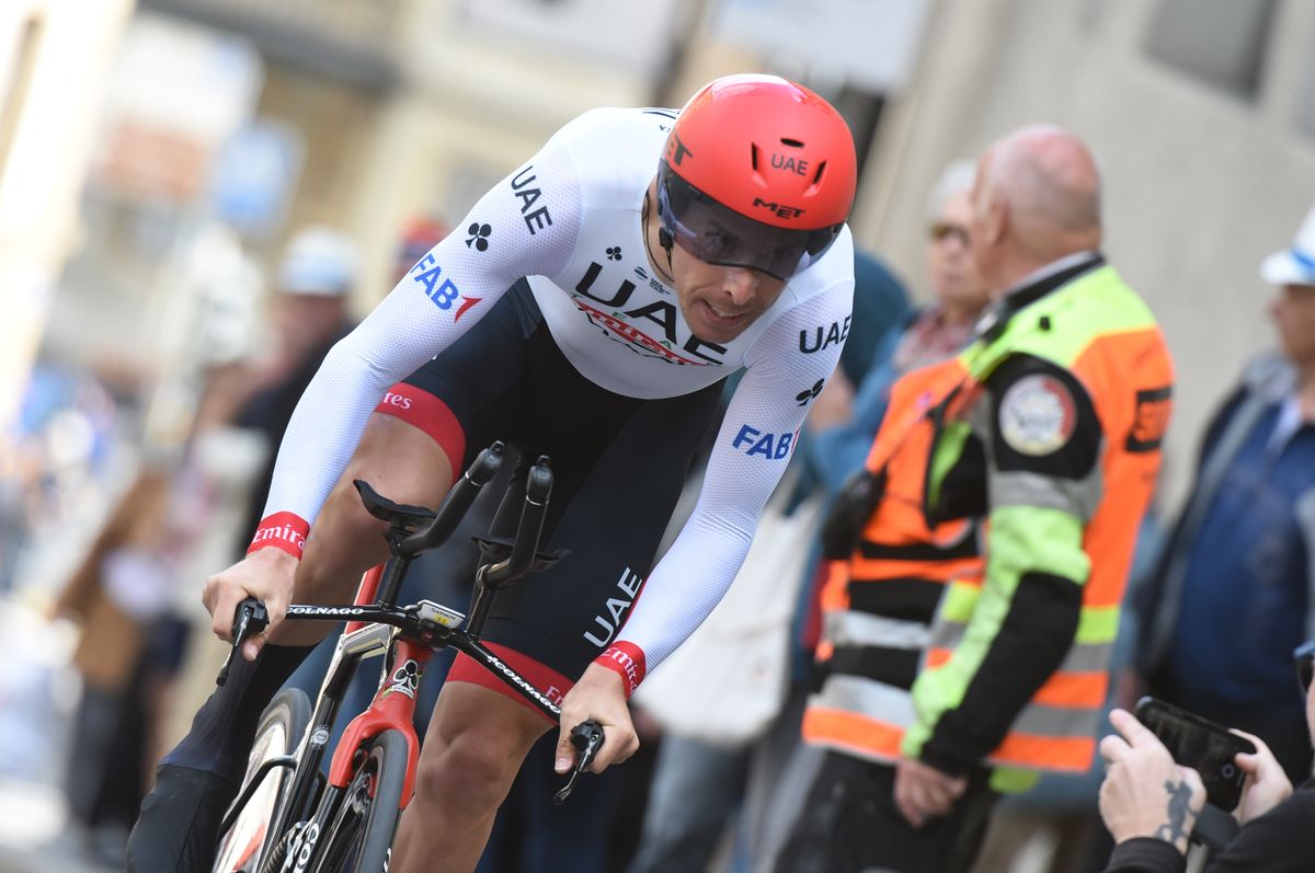 Rui Costa (UAE Emirates) set the fast early time