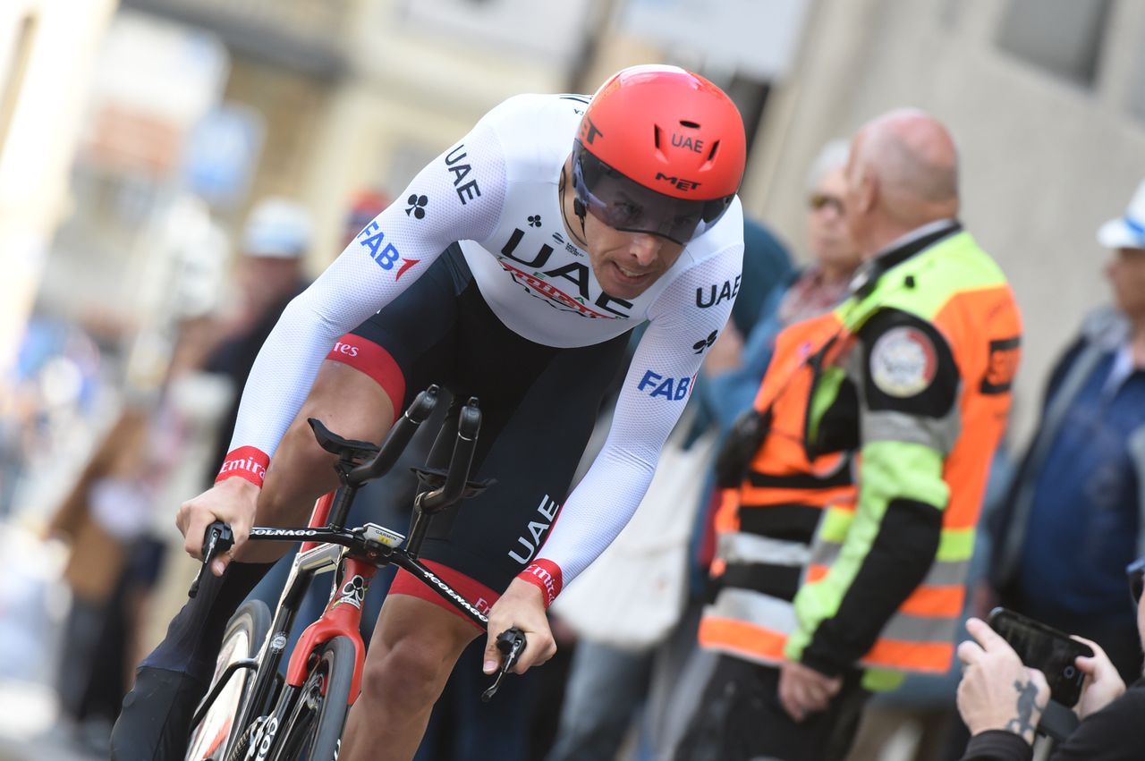 Rui Costa (UAE Emirates) set the fast early time