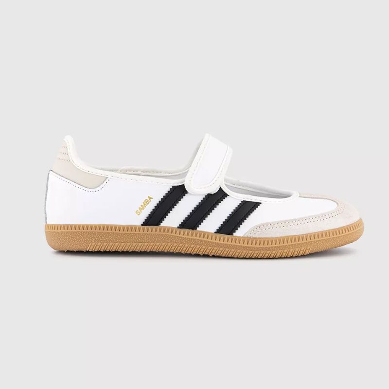 Image of sneakerina