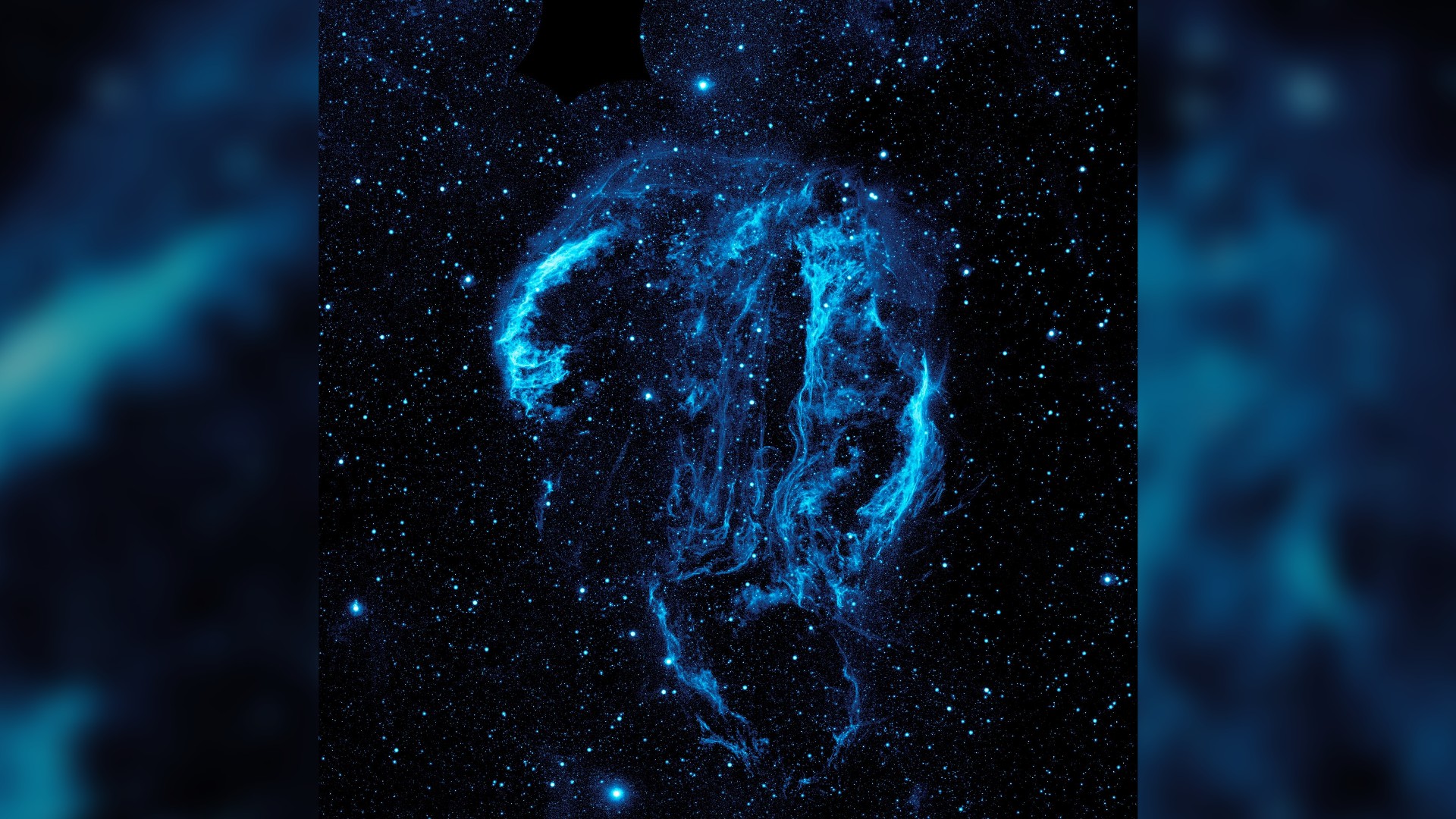 Cygnus gredzena miglāja attēls.