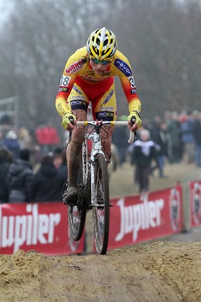 Corne Van Kessel on his way to 18th.