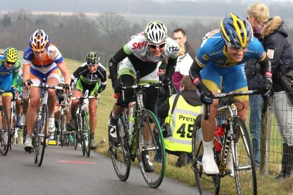 Emma Johansson (Hitec Products - Mistral Home Cycling Team) pushes the pace on the VAM climb.